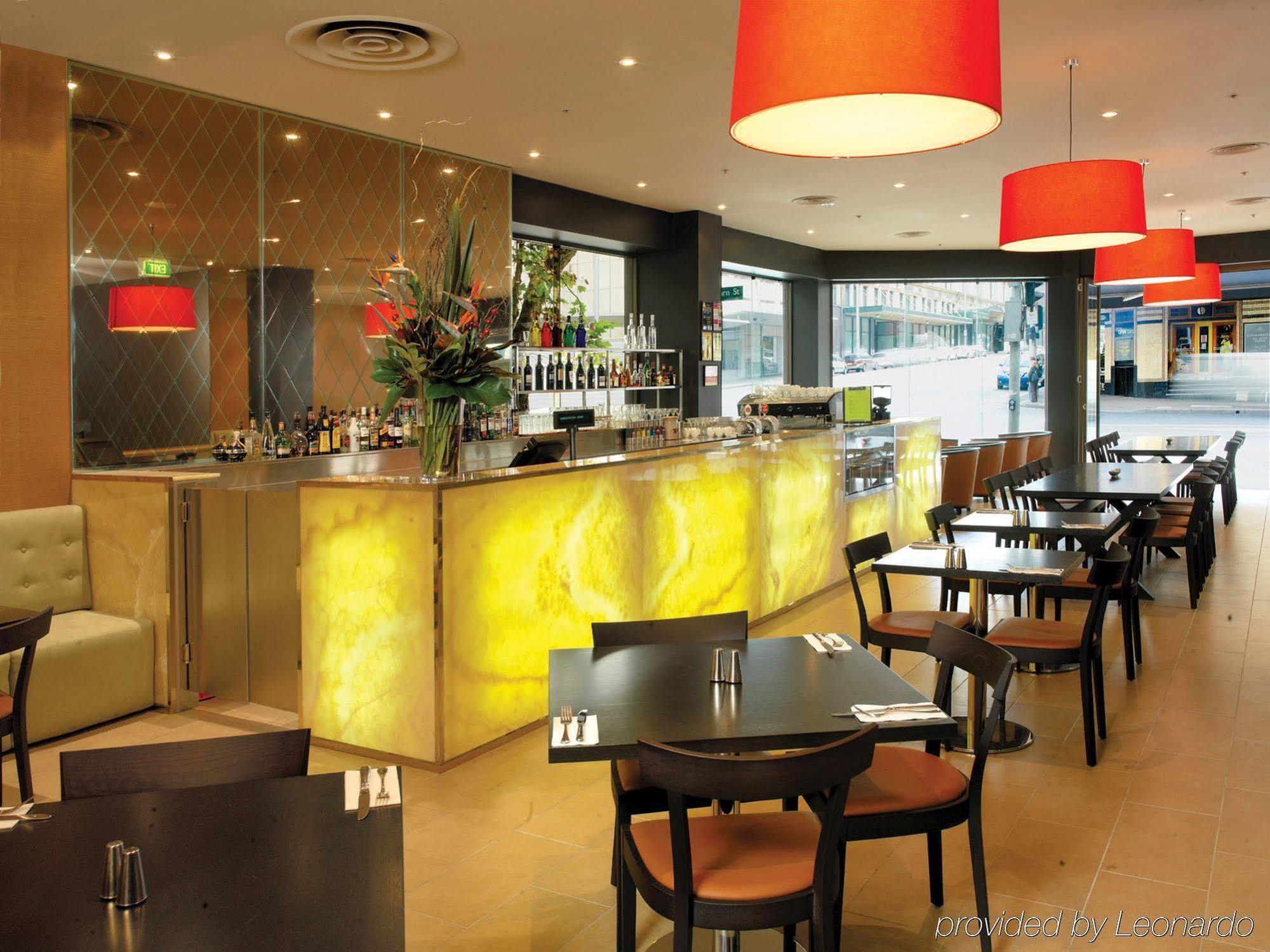 Vibe Hotel Sydney Restaurant photo
